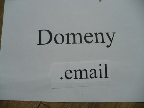 Domeny email