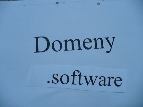 Domeny software