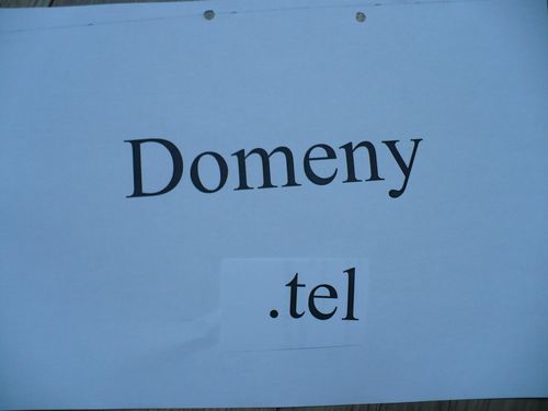 Domeny tel